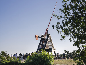 Letenský metronom má po generálce, poprvé po dvou letech ho rozhýbali