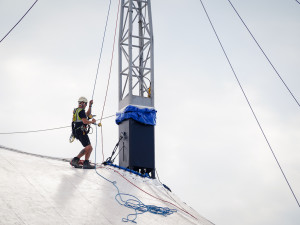 FOTO: Do Česka poprvé přijel slavný Cirque du Soleil, na Letné už stojí obří šapitó