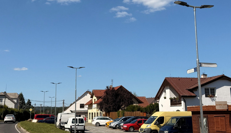 Obce si pořizují úsporné osvětlení bez investice. Na energiích ušetří i 80 procent nákladů