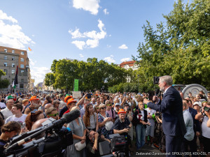 Mítink Spolu v Praze provázely protesty propalestinských aktivistů