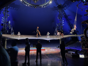 Více než čtyři sta rekvizit a špičkové zázemí. Nahlédněte do zákulisí Cirque du Soleil