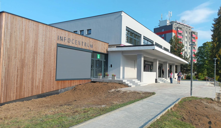 FOTOGALERIE: Zábřeh má po dvou letech opět kulturní dům. Opravy vyšly na 130 milionů