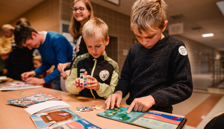 Hradecká Noc vědců přinese večer plný objevů, tajemství a vědeckých zážitků