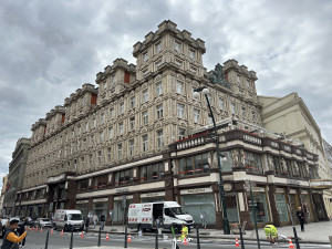 PRE zrekonstruovala zákaznické centrum v paláci Adria. Konzultovat museli s památkáři