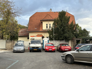 Praha 5 požádá policii o hlídky kolem vil na Hřebence, projekt se jí ale nelíbí