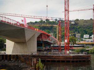 Dvorecký most bude mít na přání Prahy 4 smíšené stezky pro chodce i cyklisty