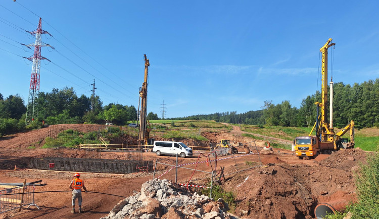 Obchvat Náchoda roste, už brzy začne ražení tunelu
