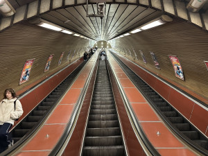 Stanici Flora po 45 letech opraví. Slavná prsa a antiprsa očistí a vrátí zpět