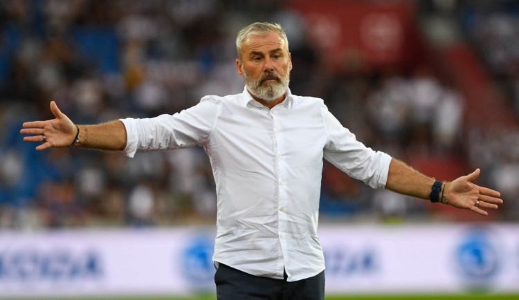 Hapal už není trenérem fotbalistů Baníku Ostrava