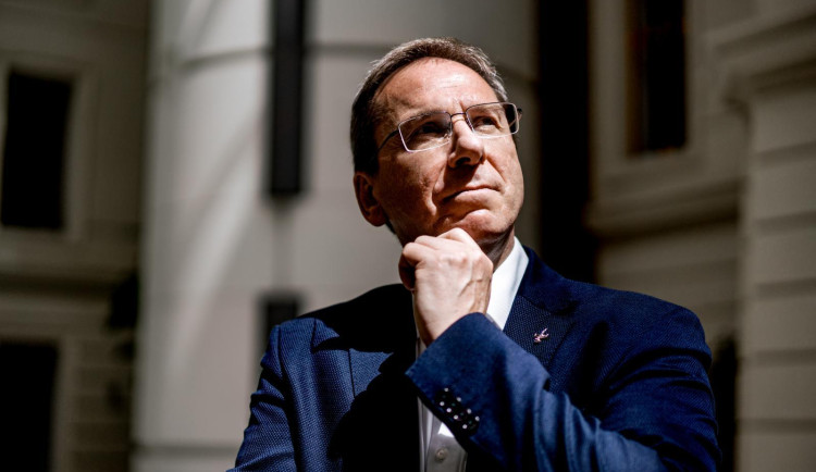 Rektor VUT Ladislav Janíček obhájil mandát. Univerzitu povede další čtyři roky