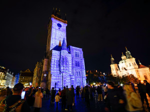 FOTO: Videomapping i projekce na vodní stěnu. Začal Signal Festival