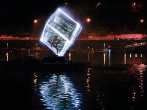 FOTO: Videomapping i projekce na vodní stěnu. Začal Signal Festival