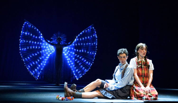 Slavná opera Jeníček a Mařenka vás vtáhne do světa fantazie a sladkého pokušení