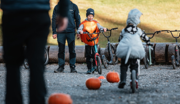 Zažijte kouzelný Halloween a barevný podzim v Království lesa na Lipně