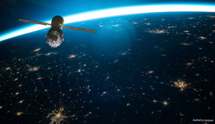 Česká republika daruje Ukrajině družici pro pozorování Země