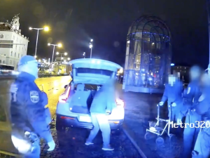 VIDEO: Německého turistu nechala cestovka na pražském nádraží, domů se vrátil taxíkem