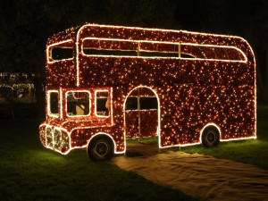 Praha září. Žluté lázně hostí výstavu Srdce Evropy plnou světel