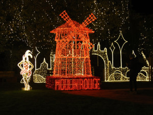 Praha září. Žluté lázně hostí výstavu Srdce Evropy plnou světel