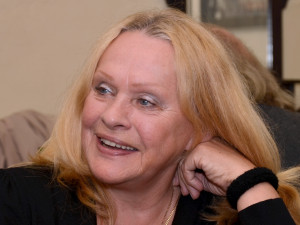 Zemřela výtvarnice a herečka Věra Křesadlová, druhá žena Miloše Formana