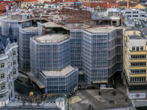 Z Kotvy odstranili stovky tun azbestu, trvalo to osm měsíců