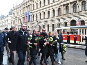 FOTO,VIDEO: 17. listopad na Národní třídě. Pavel, Babiš I Rakušan sklidili kritiku