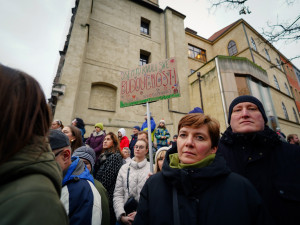 FOTO: Na protivládní demonstraci Milionu chvilek dorazily na Staromák tisíce lidí