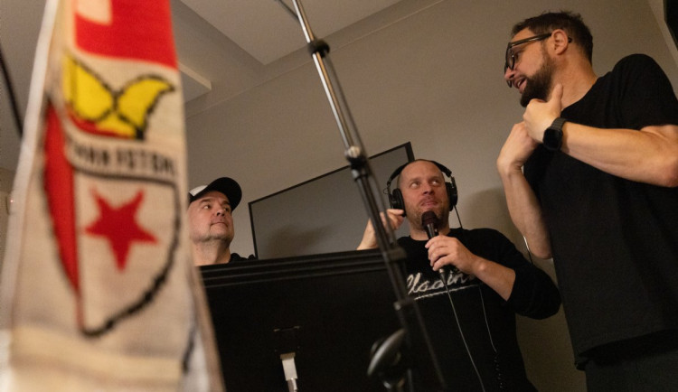 VIDEO: Slavia má novou hymnu, nahrála ji Česká filharmonie