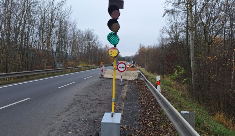 Po silnici I/9 u Nového Boru opět bez omezení, opravy mostu budou pokračovat na jaře
