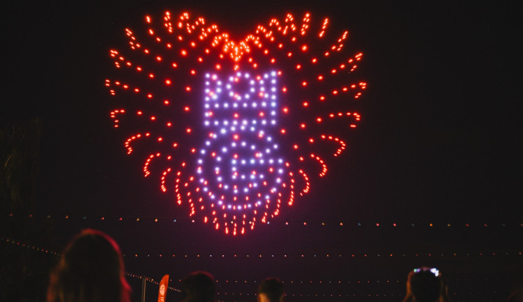 800 let Hradce Králové: Jak jsou zastupitelské kluby spokojené s oslavami?