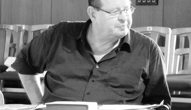 Zemřel brněnský režisér Srba, podílel se na desítkách divadelních inscenací