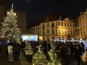 Kam v centru Prahy na svařák za 60? Na trhy, kde přispějete na dobrou věc