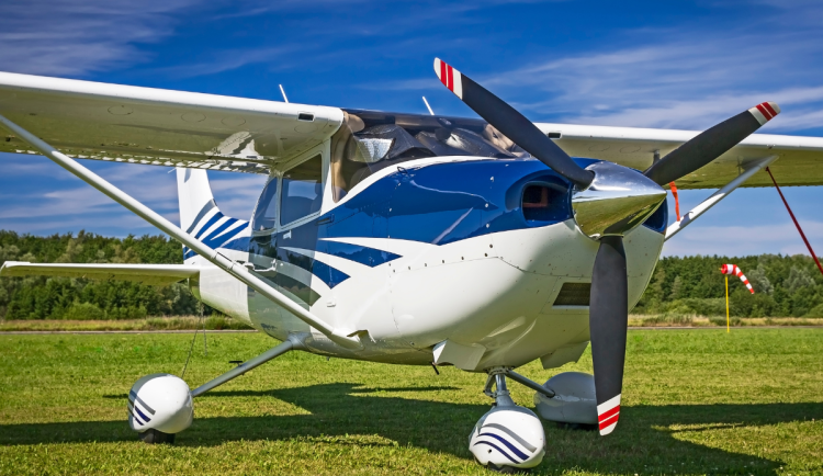 Hluk z letiště v Hořicích trápí obce. S aeroklubem hledají kompromis