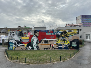 Stanici záchranářů ve Vršovicích zdobí nová malba. Víte, co obrázky symbolizují?