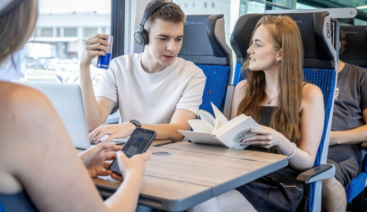 Z Východních Čech se do Hamburku dostaneme vlakem za sedm, do Berlína za pět hodin