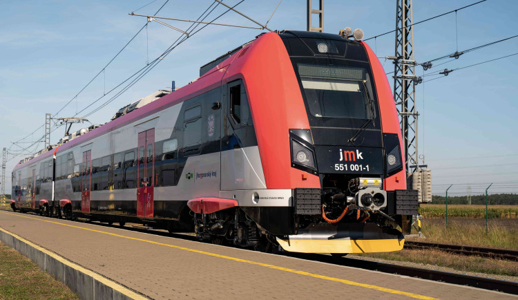 Cestujícím na jihu Moravy se uleví, změna jízdních řádů přinese víc víkendových spojů