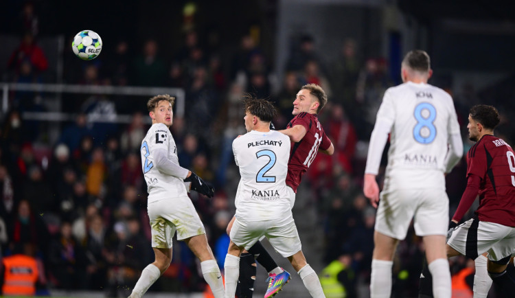 Sparta remizovala s Libercem 2:2 a ztrácí na Slavii sedm bodů