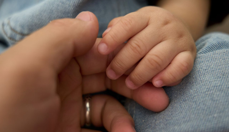 Nejdůležitější datum života: Jak si navždy uchovat vzpomínku na porod a první momenty s miminkem