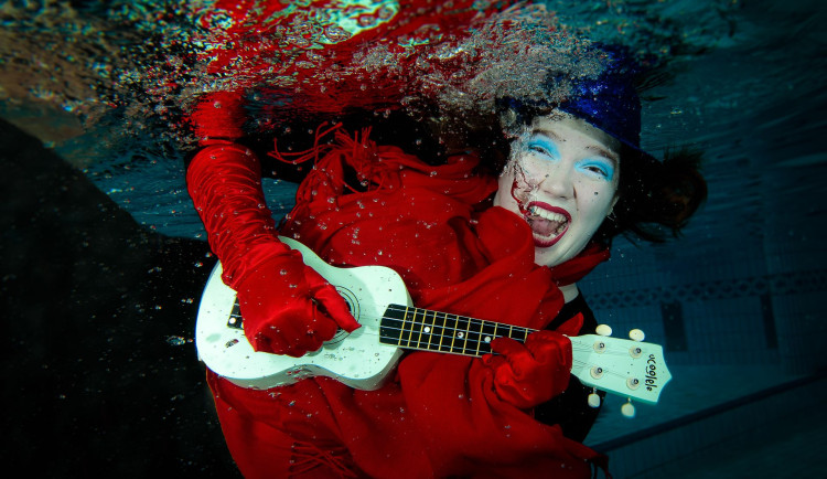 Mistrovství ČR v podvodním focení si vyžádá uzavření bazénu pro veřejnost