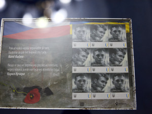 Ukrajina vydala známky s Karlem Kučerou, českým dobrovolníkem, který padl u Bachmutu