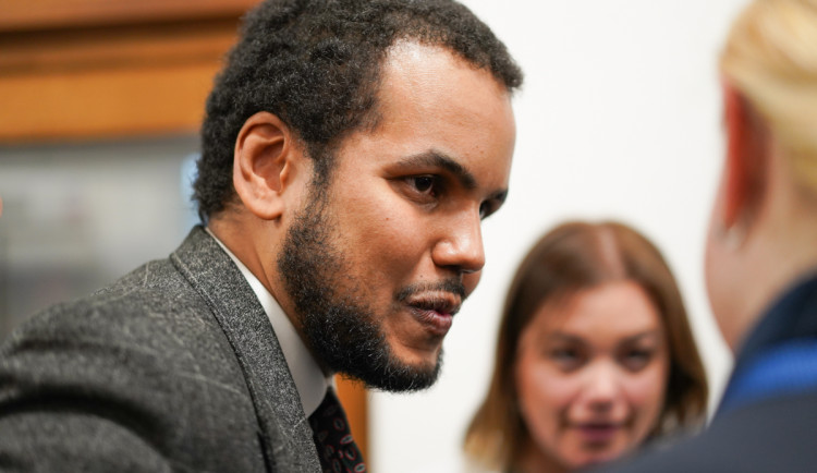 16763639969969-241-dsc07118