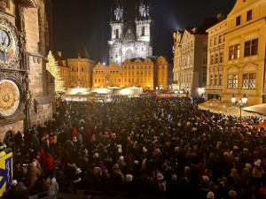VIDEO: Silvestr v Praze začal klidně, zásahů bylo ale nakonec mnohem víc než loni