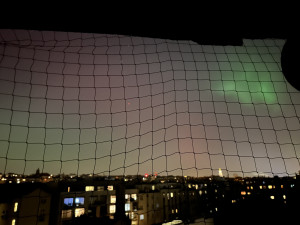 FOTO: Polární záře vybarvila nebe nad Prahou