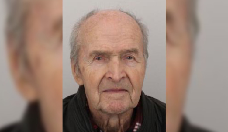 Senior nechal doma dopis na rozloučenou a zmizel. Hledají ho už druhý den