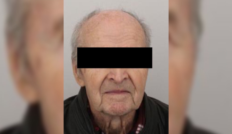 Muže našli bez známek života.