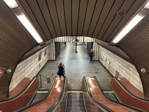 Stanice Flora se na deset měsíců uzavírá, čeká ji obnova a výměna sovětských eskalátorů