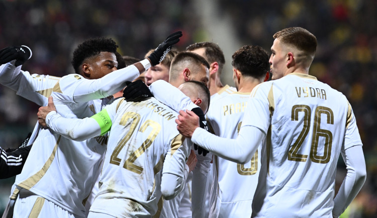 Fotbalisté Sparty začali ligové jaro výhrou 3:0 na Dukle, dva góly dal Haraslín