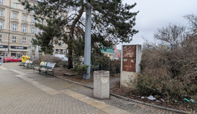 Ostudné sady Pětatřicátníků čeká proměna. Zmizí billboardy, budou nové stánky a zeleň