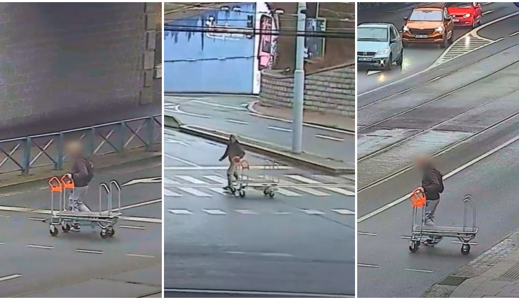VIDEO: Strážníci rozplétali záhadu nákupního vozíku, muž s ním brázdil ulice města