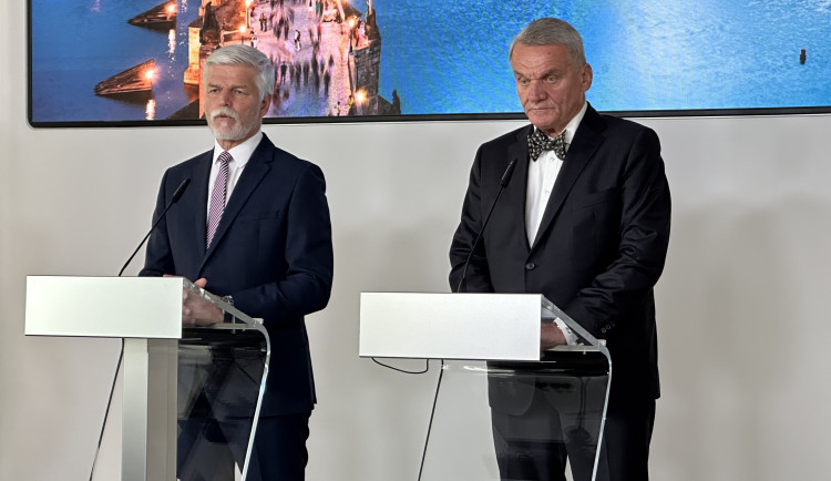 Petr Pavel s primátorem Bohuslavem Svobodou v roce 2023.