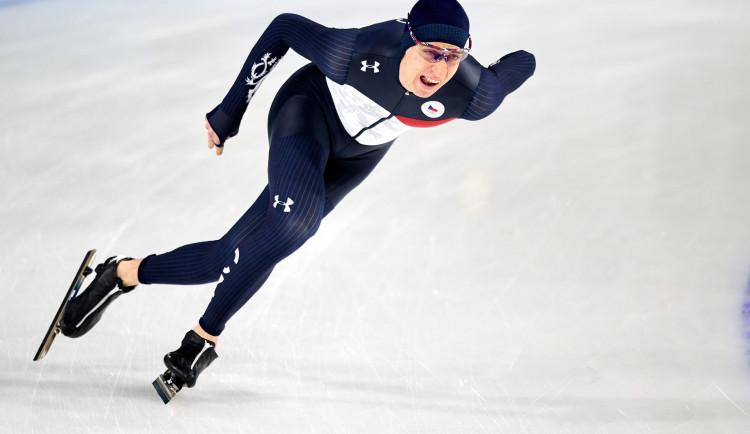 Olympijské zlato pro Jílka. Devatenáctiletý rychlobruslař z Prahy vyhrál závod na 10 km